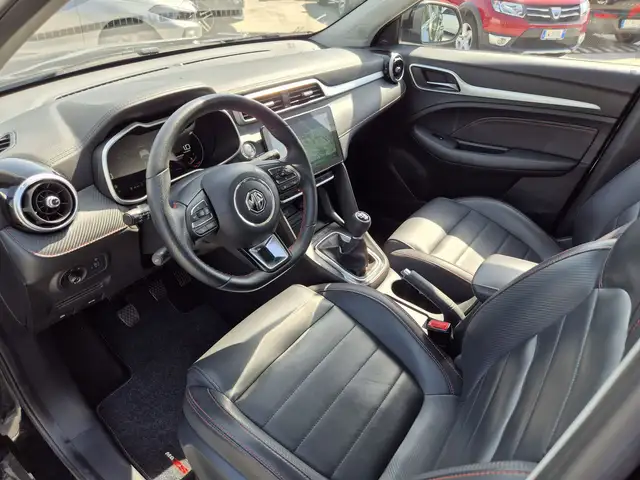MG ZS view 6