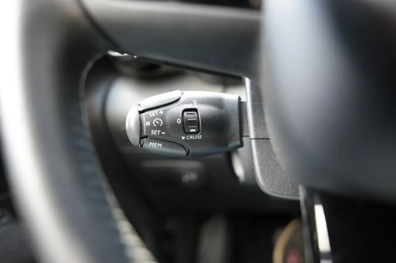 Citroen C3 Aircross 1.2 PT S&S SHINE, Leerpakket, Navi, Carplay, миниатюра 9