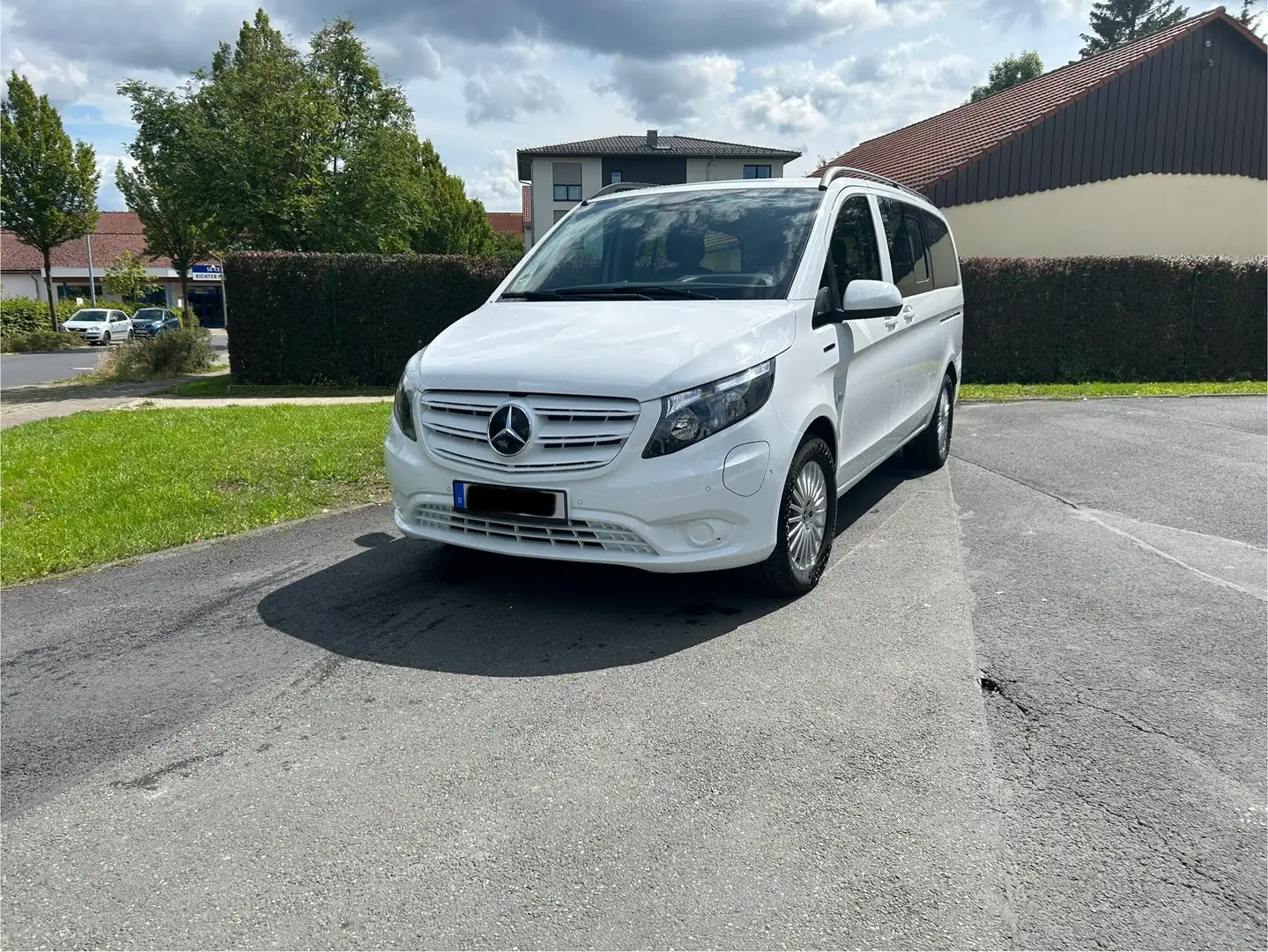 Mercedes-Benz Vito eVito Tourer 129 Lang PRO - 2