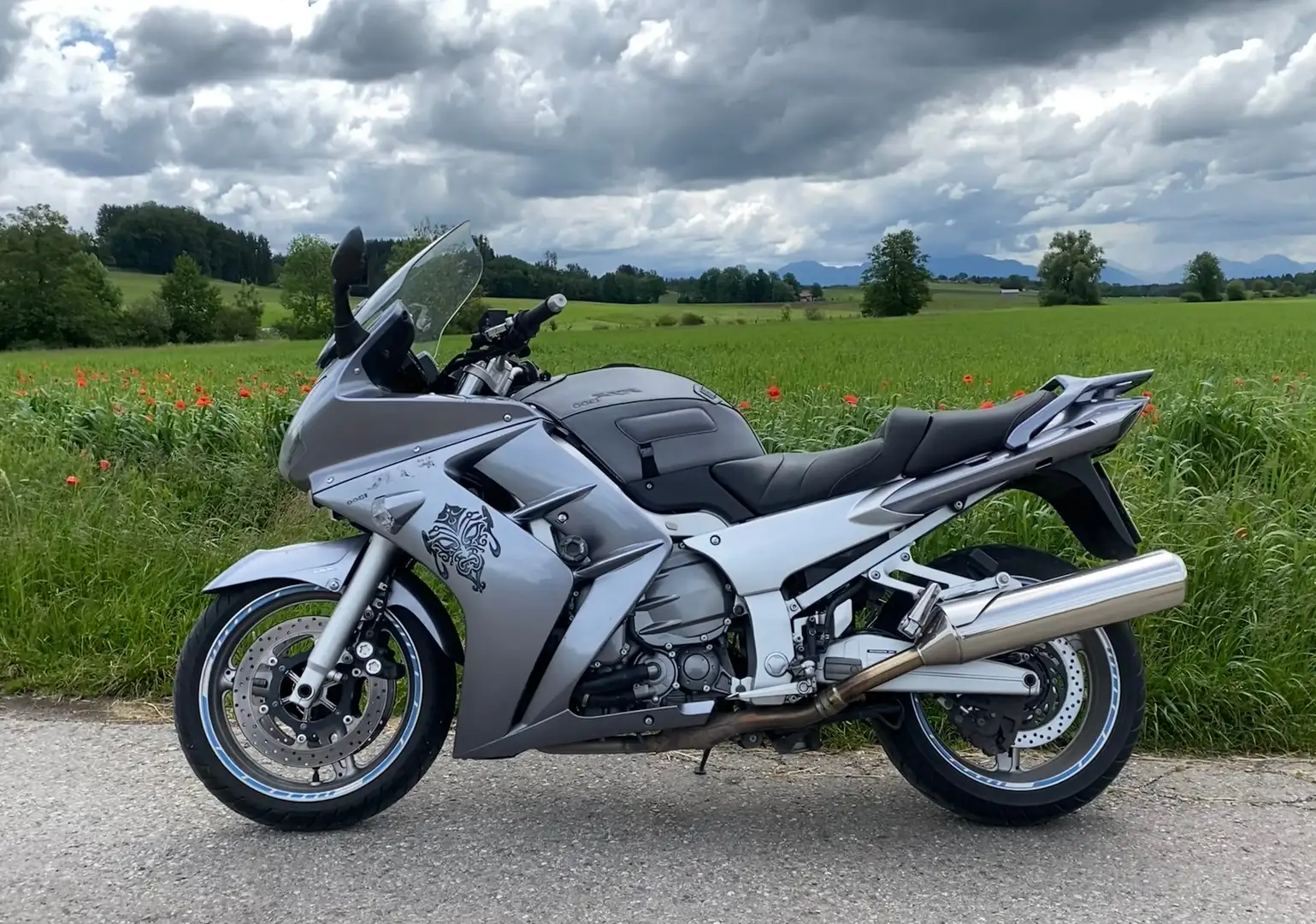 Yamaha FJR 1300 schöne RP11 für kleine und große Reisen srebrna - 2