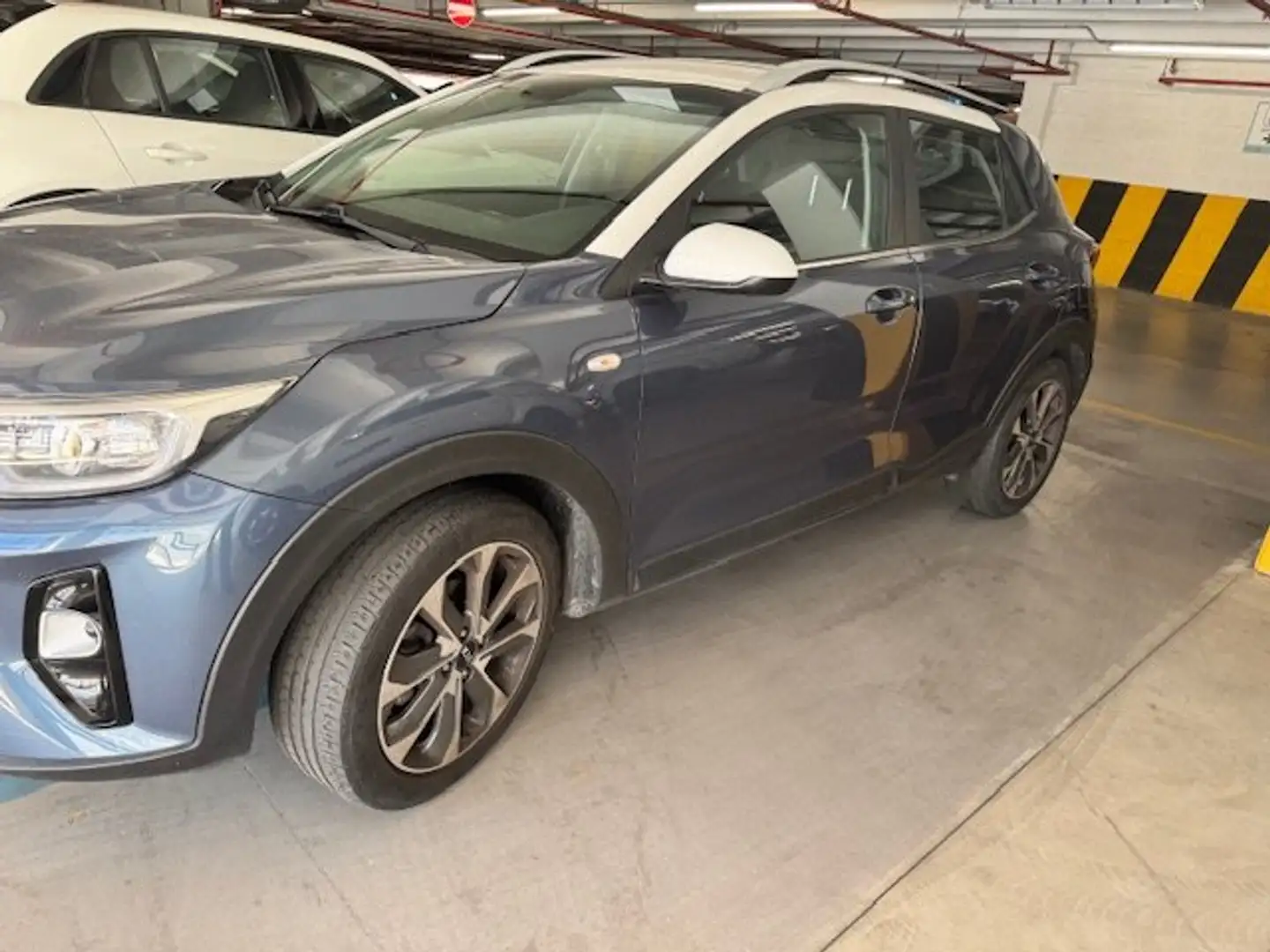 Kia Stonic Stonic 1.4 mpi eco Style Design Pack Gpl 97cv my18 Azul - 2