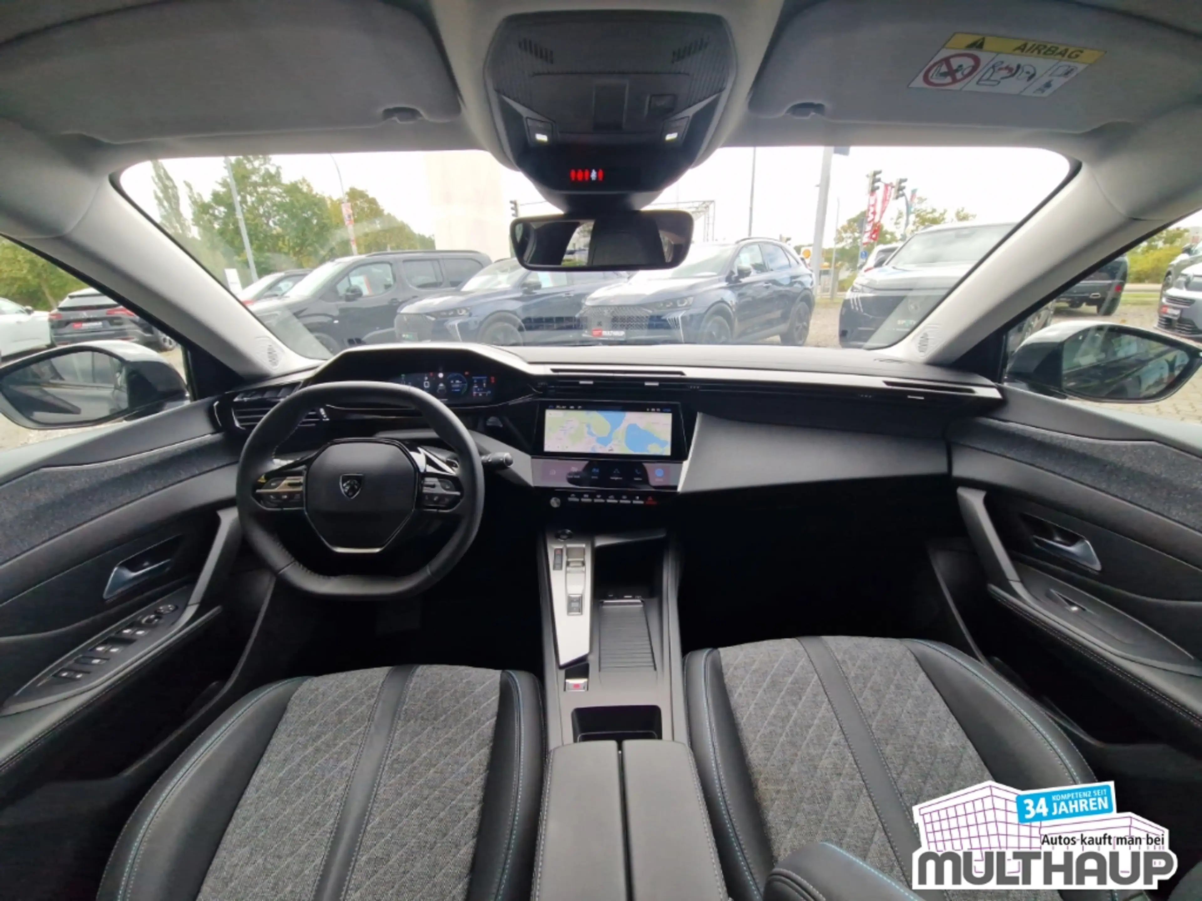 Peugeot 408 Hybrid 145 Allure LED 360 Kamera — photo 9
