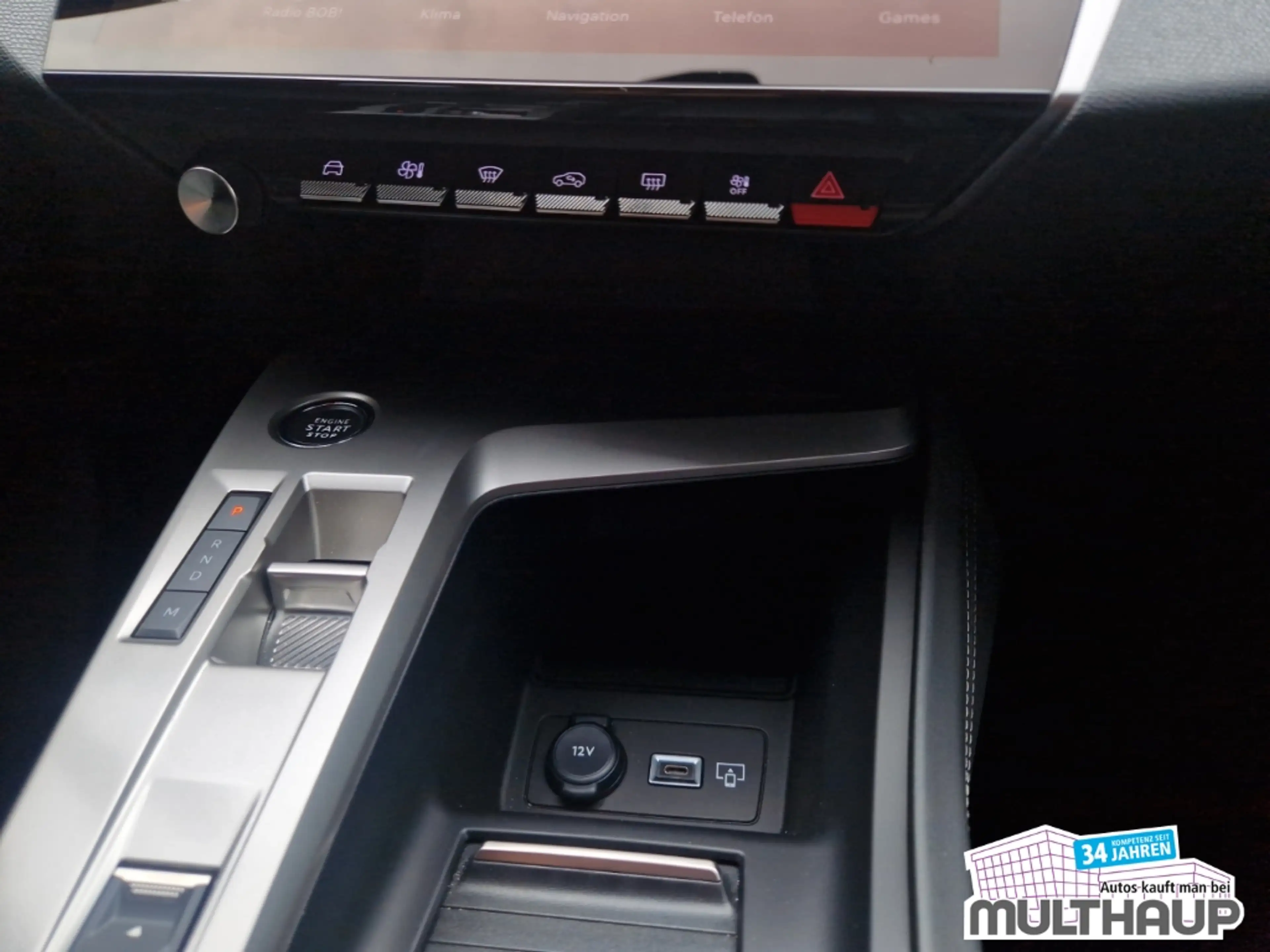 Peugeot 408 Hybrid 145 Allure LED 360 Kamera — photo 7