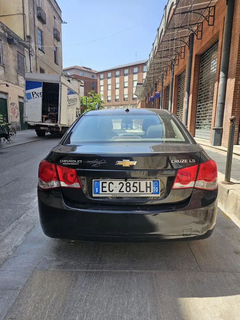 Chevrolet Cruze 1.6 LS - 2