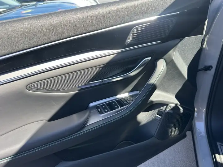 BYD Seal U DM-i COMFORT 2026, foto 8