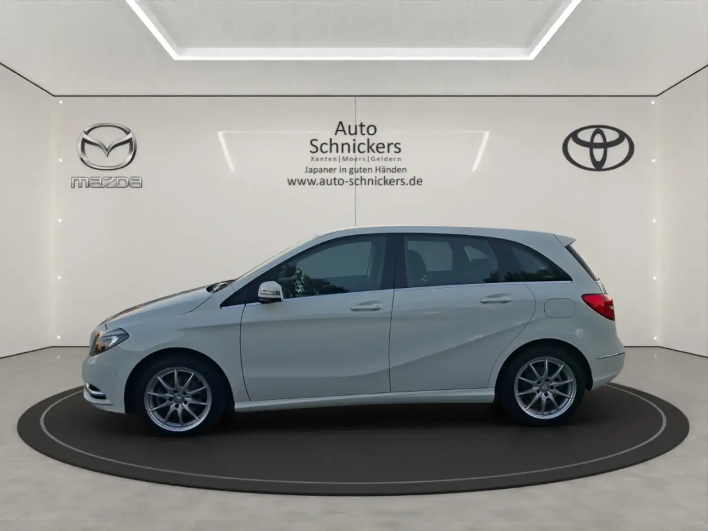 Mercedes-Benz B 200 CHROM-P+LICHT-UND-SICHT-P+BI-XENON !! Weiß - 2