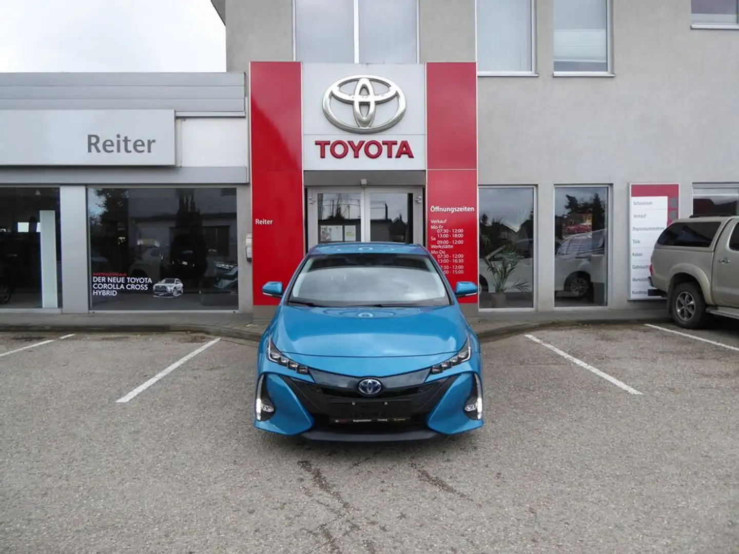 Toyota Prius 1,8 VVT-i Plug-in Hybrid PHEV Lounge Blau - 1