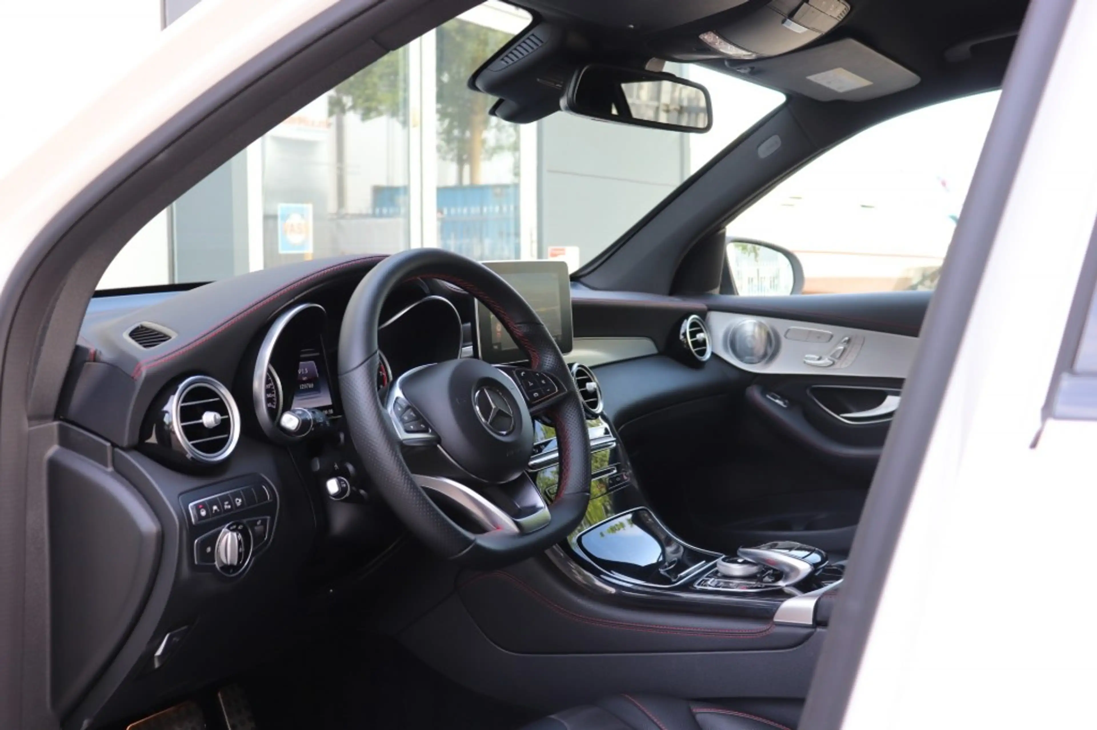 Mercedes-Benz GLC 43 AMG AMG 43 4MATIC/ORIG.NL/1E.EIGENAAR/GEDOCUMENTEERD/3 — photo 8