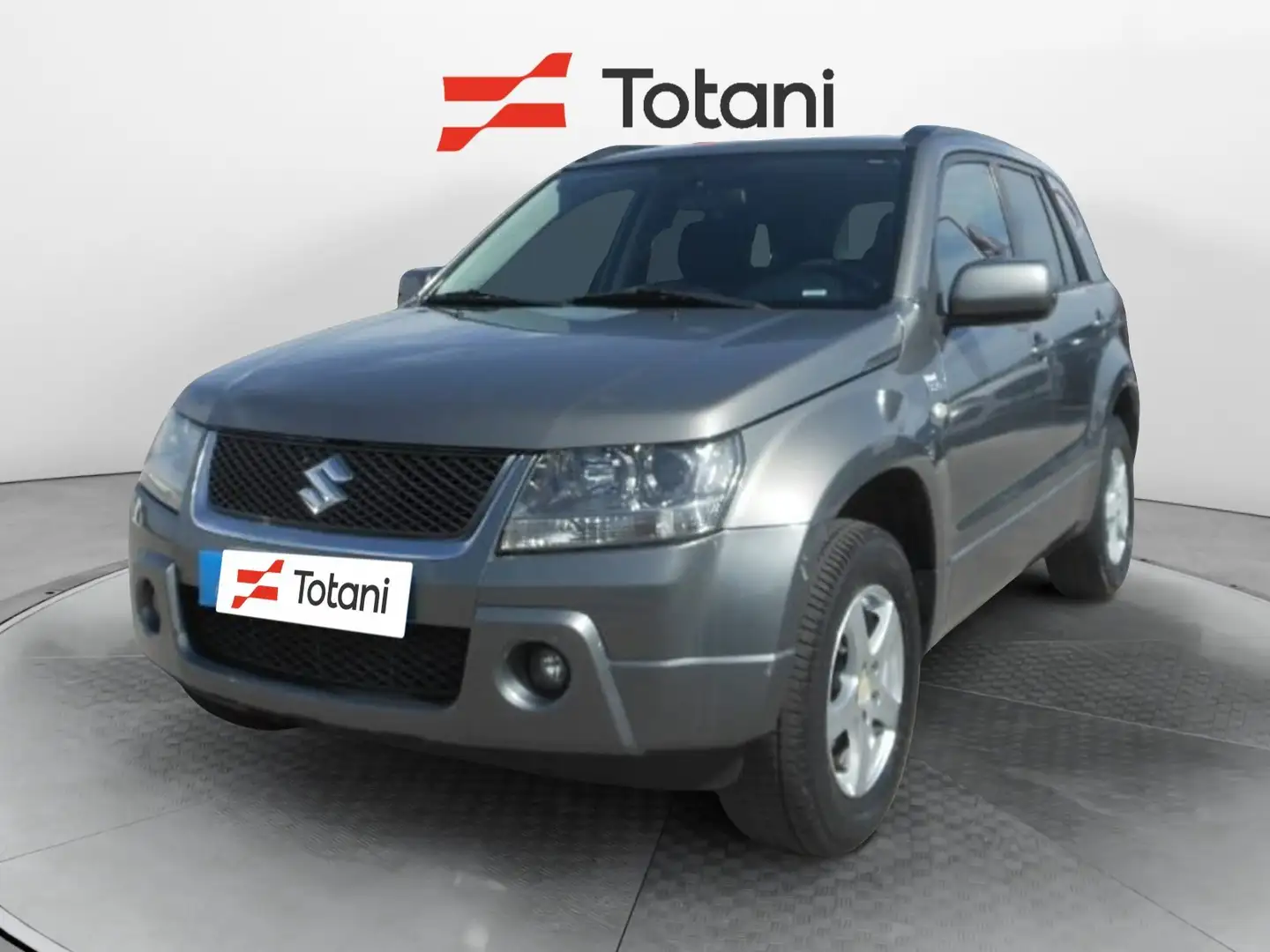 Suzuki Grand Vitara II 2006 5p 1.9 ddis Executive Gris - 1