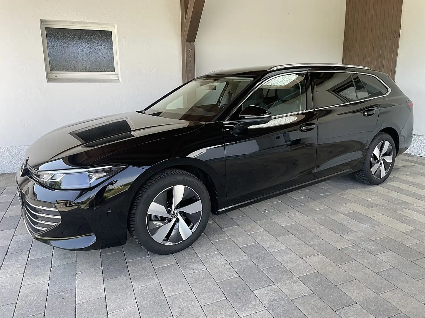 Volkswagen Passat Variant 2.0 TDI SCR Business DSG-AHV LED-NAVI-ACC-SPUR-... Schwarz - 2
