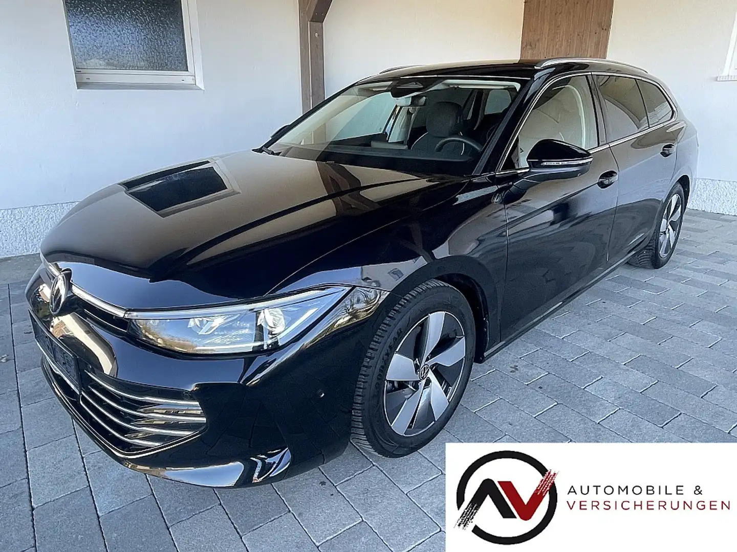 Volkswagen Passat Variant 2.0 TDI SCR Business DSG-AHV LED-NAVI-ACC-SPUR-... Schwarz - 1