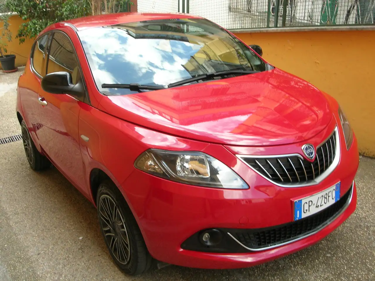 Lancia Ypsilon 2023