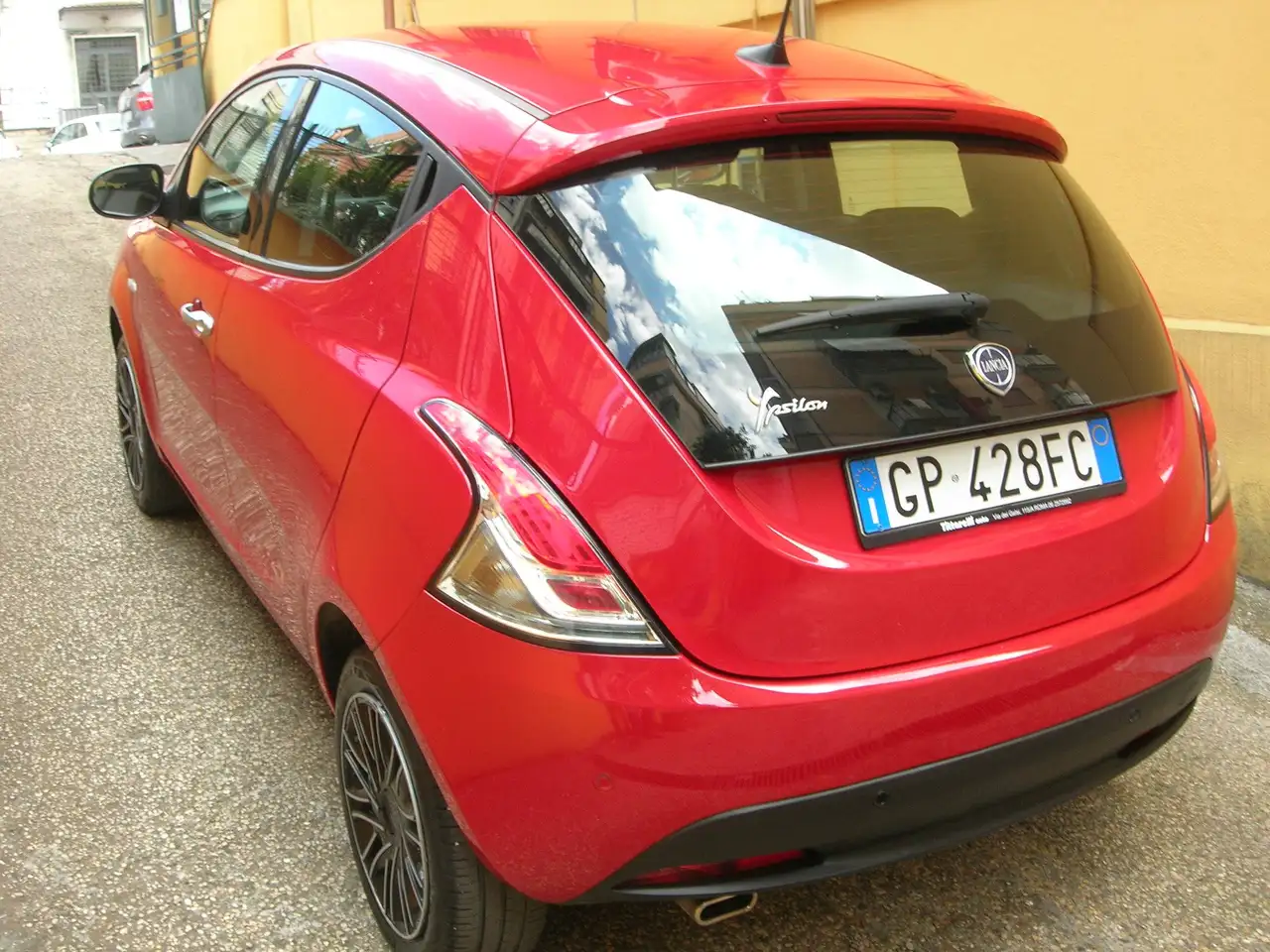 Lancia Ypsilon 2023