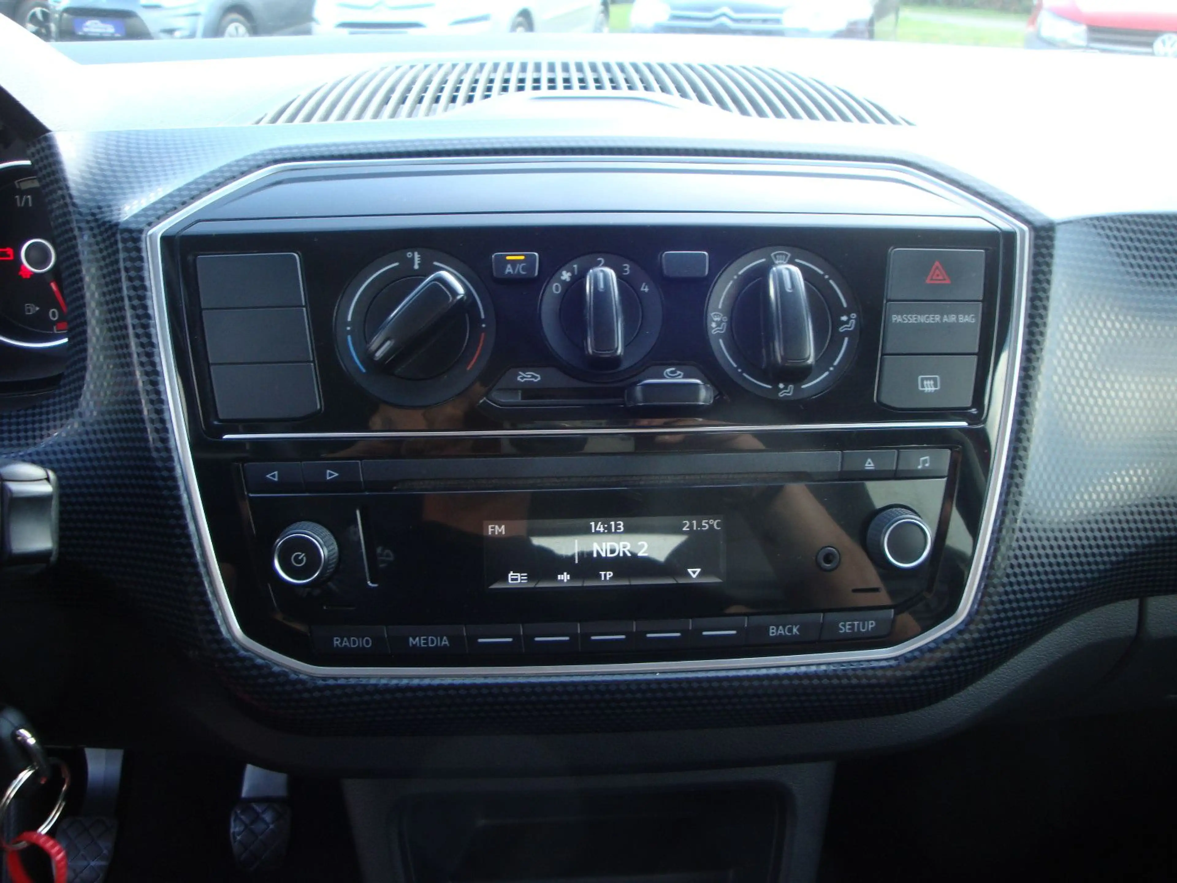 Volkswagen up! move up! — photo 13