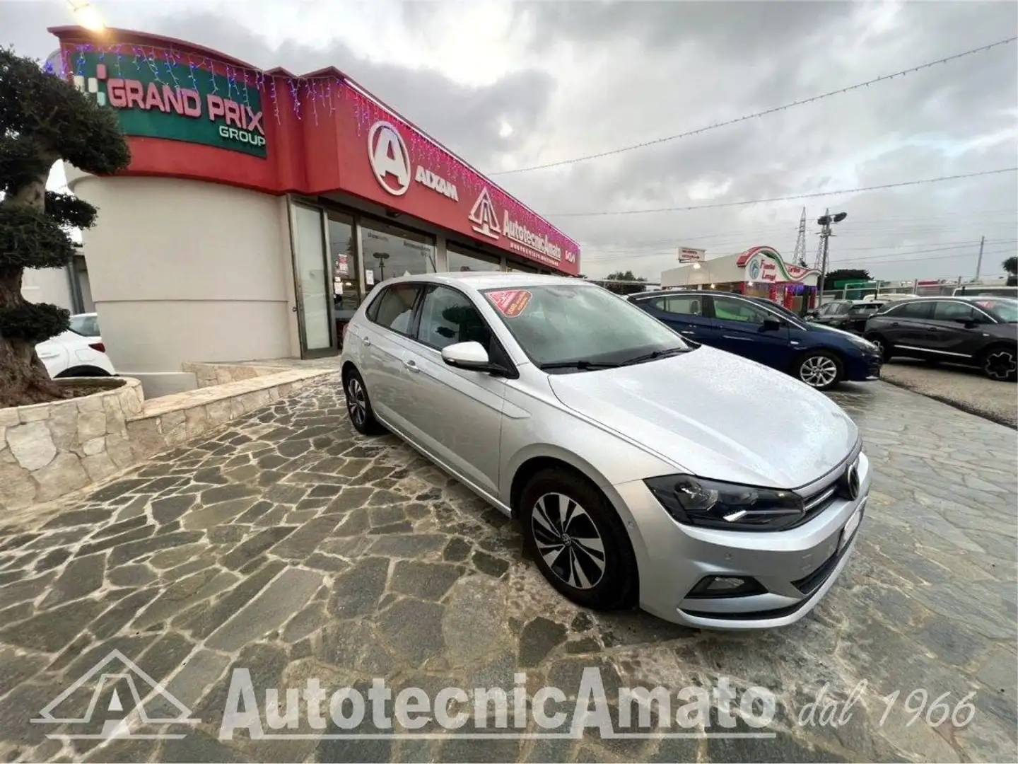 Volkswagen Polo 1.0 TSI DSG Style Grigio - 1