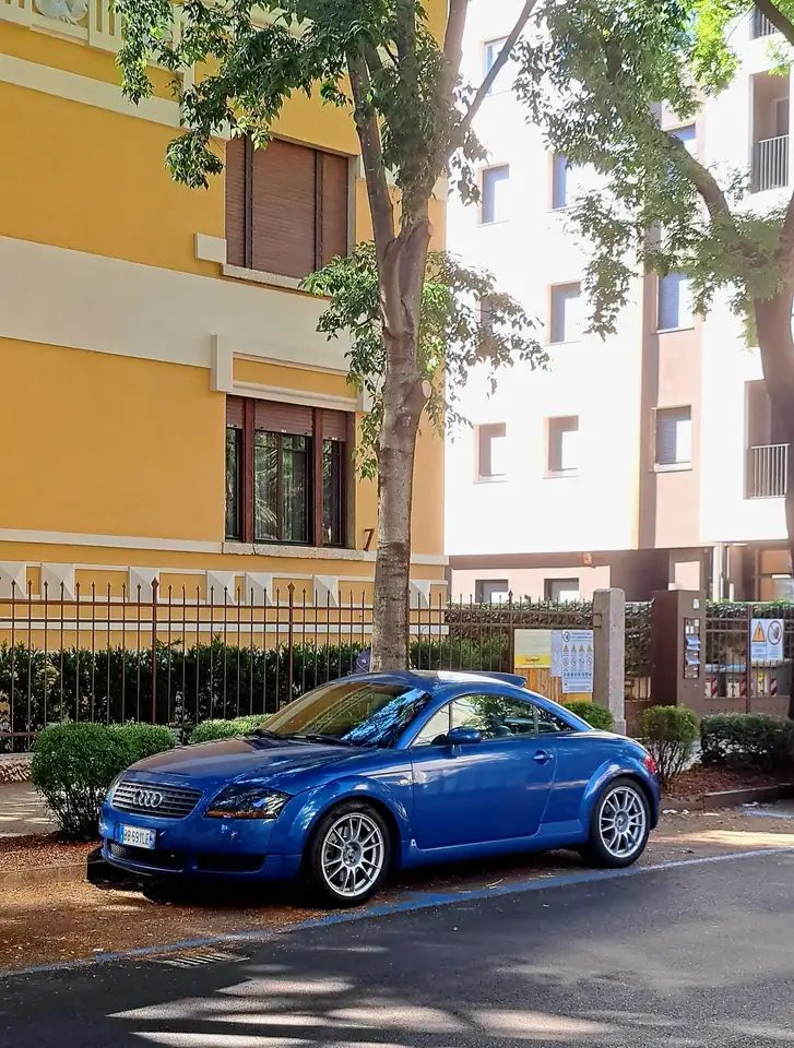 Audi TT 1.8t, foto 1