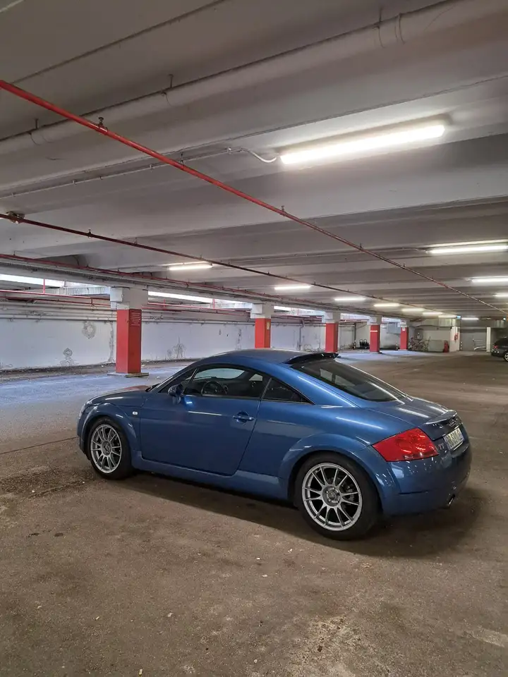 Audi TT 1.8t, foto 2