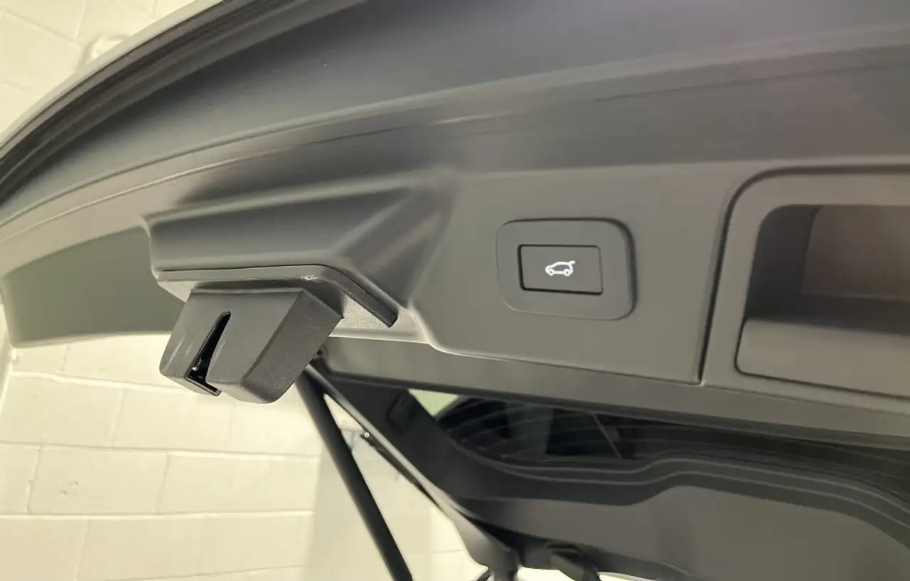 Land Rover Range Rover Velar снимка Land Rover Range Rover Velar