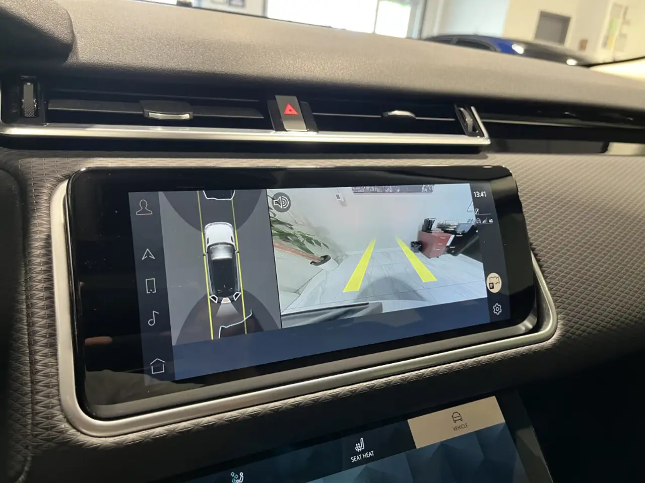 Land Rover Range Rover Velar снимка Land Rover Range Rover Velar