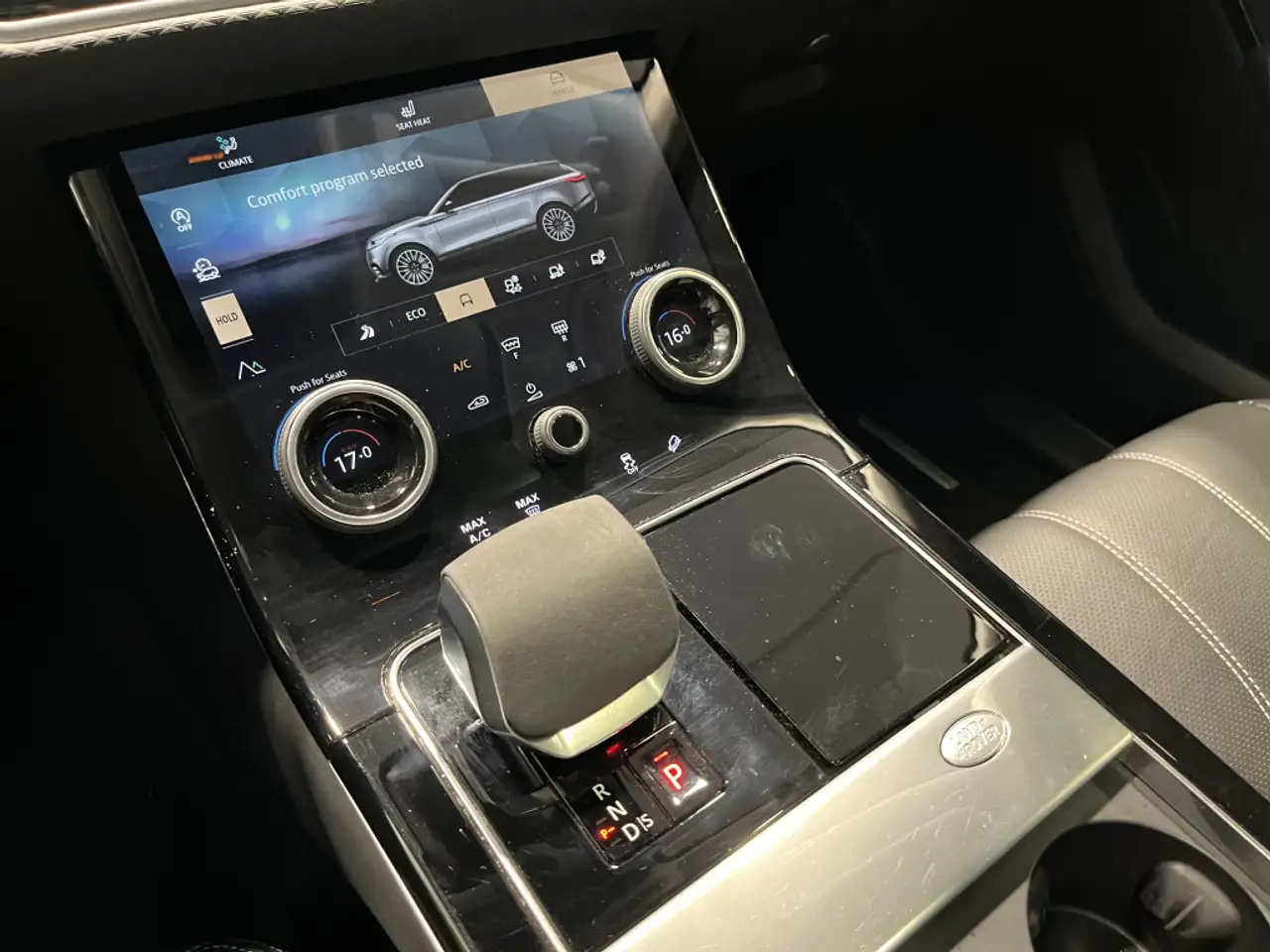 Land Rover Range Rover Velar снимка Land Rover Range Rover Velar
