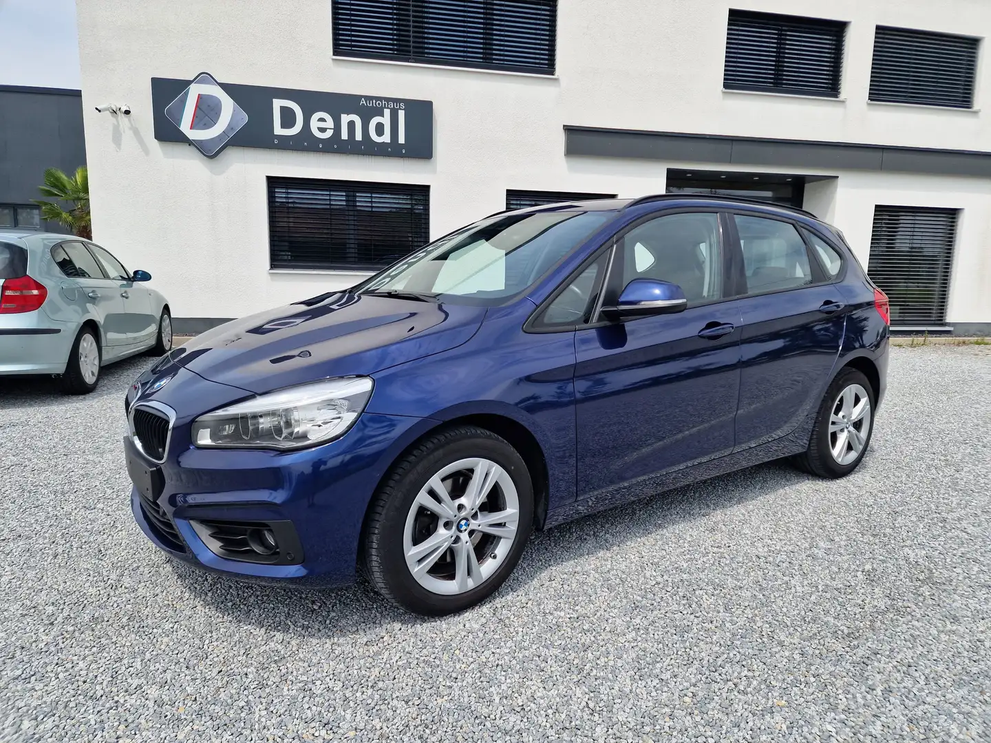 BMW 220 220 i Active Tourer *LED*SHZ*AHK*uvm. Blau - 1