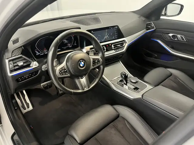 BMW 3 Series view 7