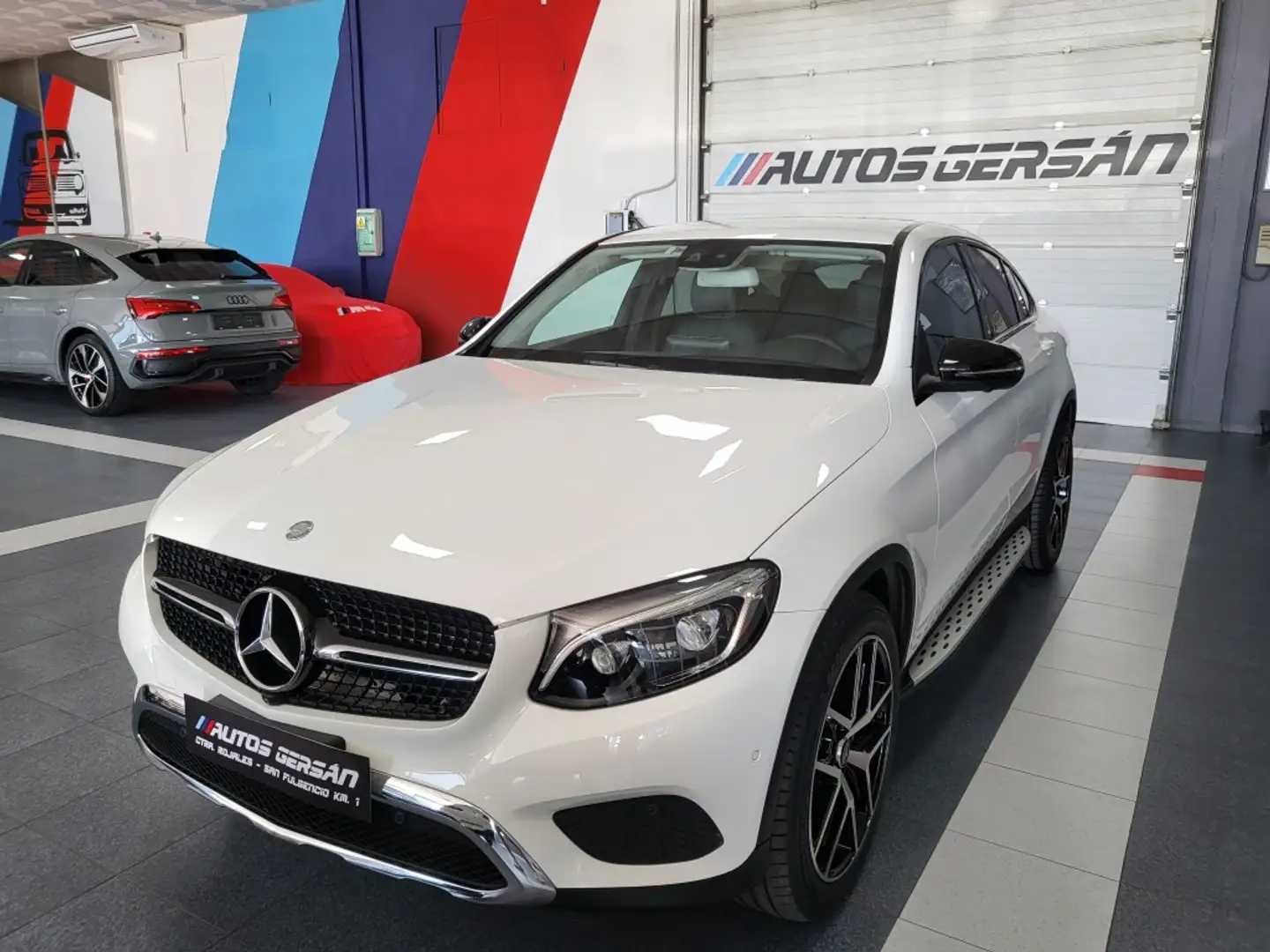 Mercedes-Benz GLC 220 Coupé 220d 4Matic Aut. Weiß - 2