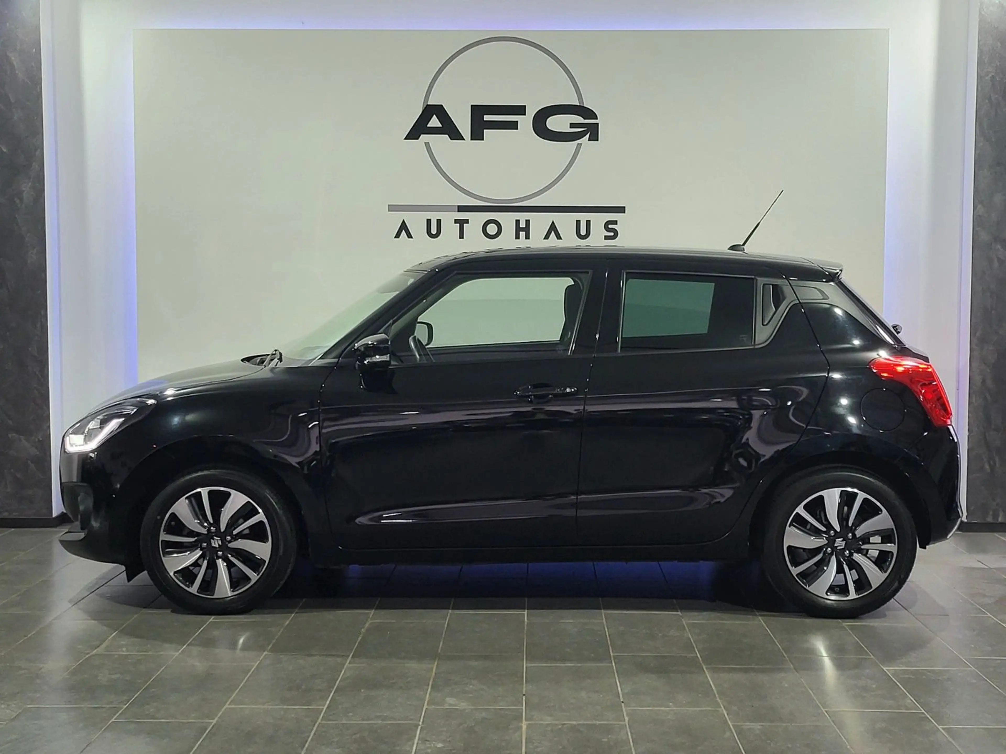 Suzuki Swift Comfort+*KAMERA*SHZ*CARPLAY* — photo 8