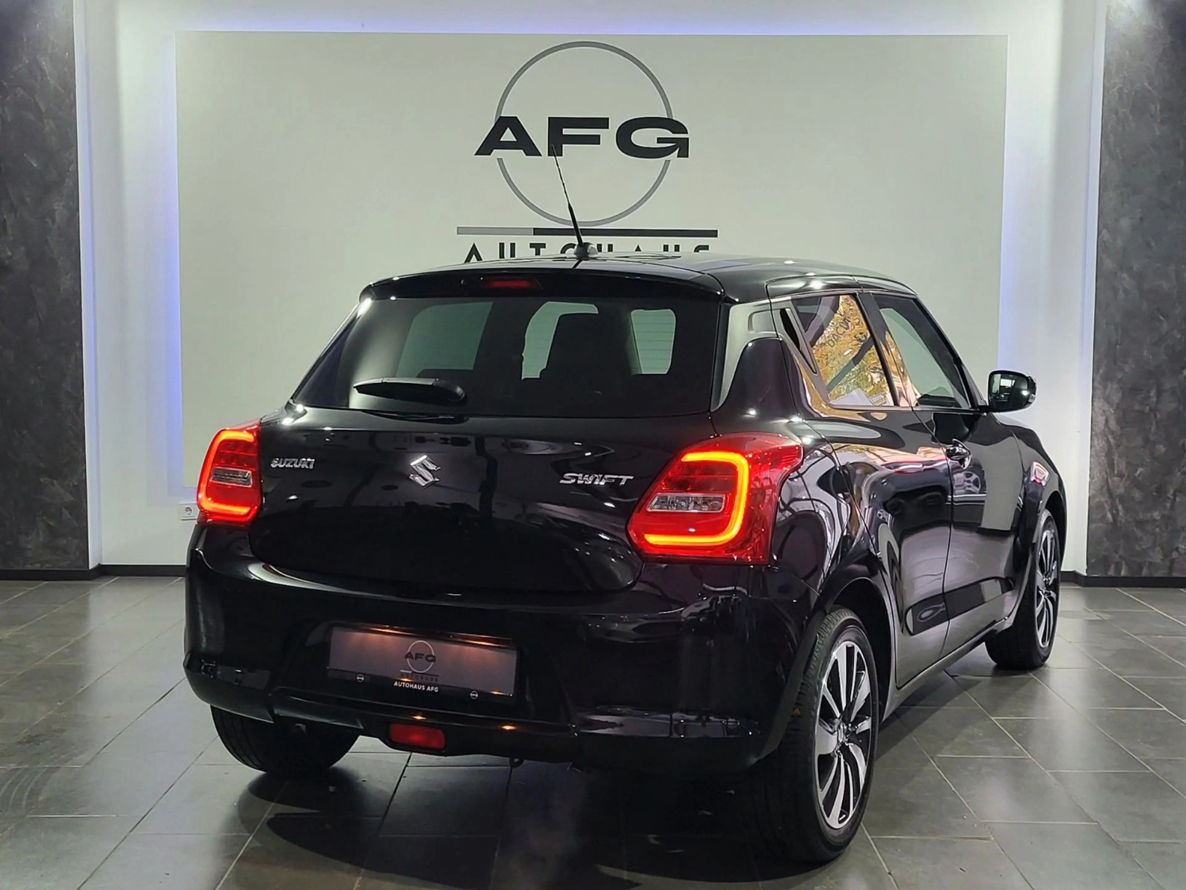 Suzuki Swift Comfort+*KAMERA*SHZ*CARPLAY* — photo 5