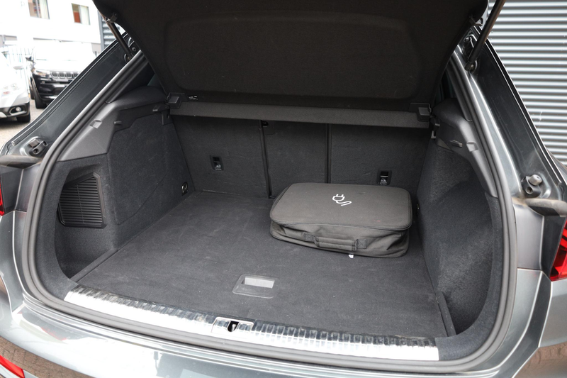 Audi Q3 45 TFSI e S edition |Gevlakt stuur |Sfeerverlichti — photo 41