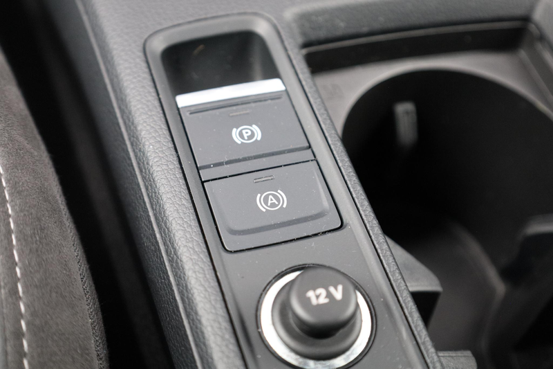 Audi Q3 45 TFSI e S edition |Gevlakt stuur |Sfeerverlichti — photo 36