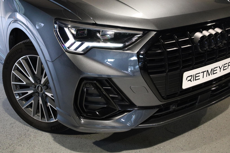 Audi Q3 45 TFSI e S edition |Gevlakt stuur |Sfeerverlichti — photo 2