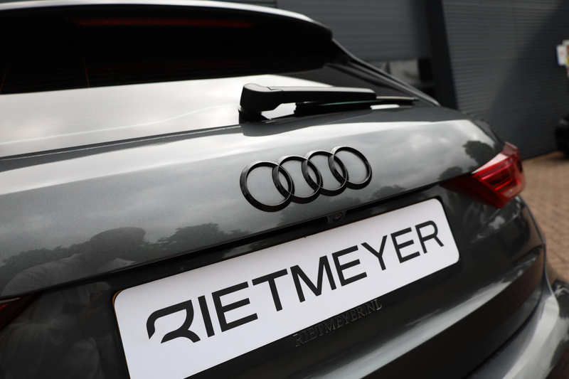 Audi Q3 45 TFSI e S edition |Gevlakt stuur |Sfeerverlichti — photo 5