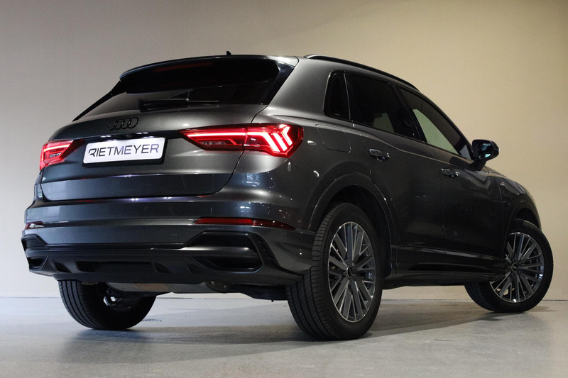Audi Q3 45 TFSI e S edition |Gevlakt stuur |Sfeerverlichti — photo 13