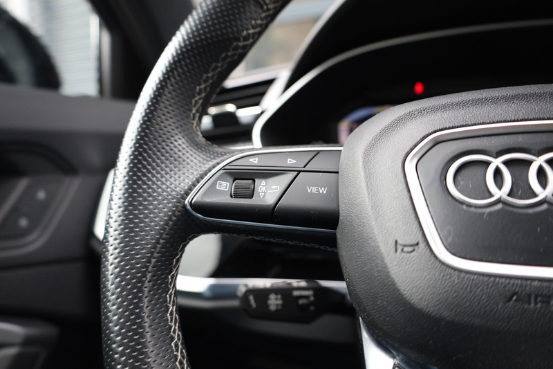 Audi Q3 45 TFSI e S edition |Gevlakt stuur |Sfeerverlichti — photo 30
