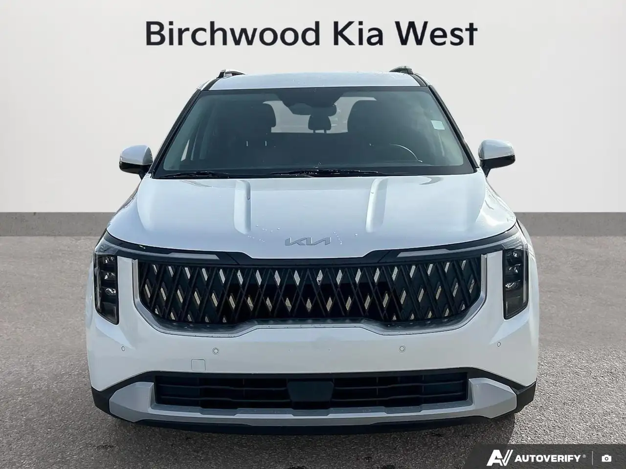 Kia Carnival снимка Kia Carnival