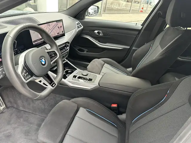 BMW 3 Series view 7