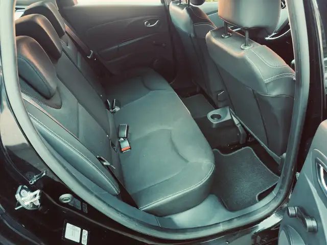 Renault Clio view 13