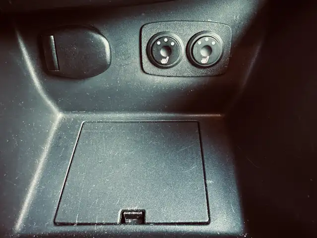 Renault Clio view 9