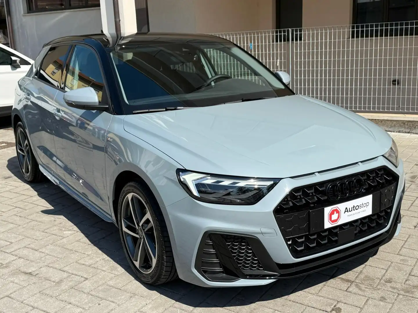 Audi A1 A1 Sportback 25 1.0 tfsi S Line Edition s-tronic Grigio - 2