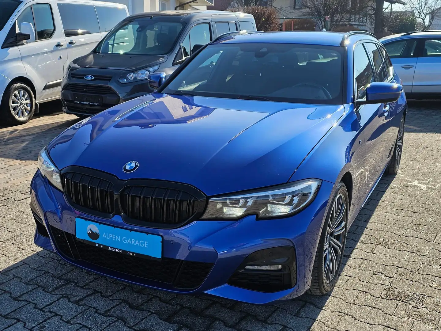 BMW 320 3er*Touring*320d*Aut.*M Sport*Leder*Aero*Navi*SHZ* Blau - 1