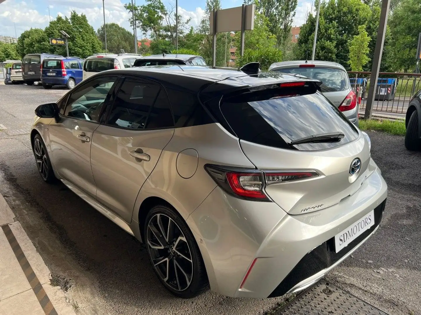 Toyota Corolla 2.0 Hybrid MoreBusiness *Prezzo Reale* Grigio - 2