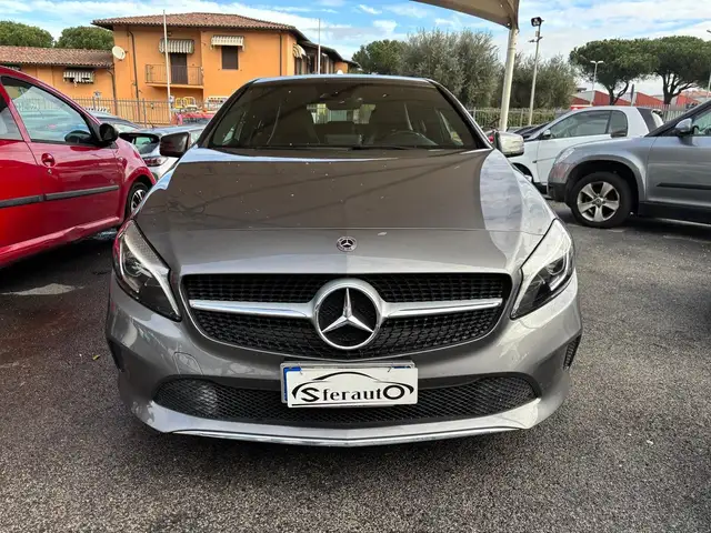 Mercedes-Benz A 180 A 180 d Automatic Sport