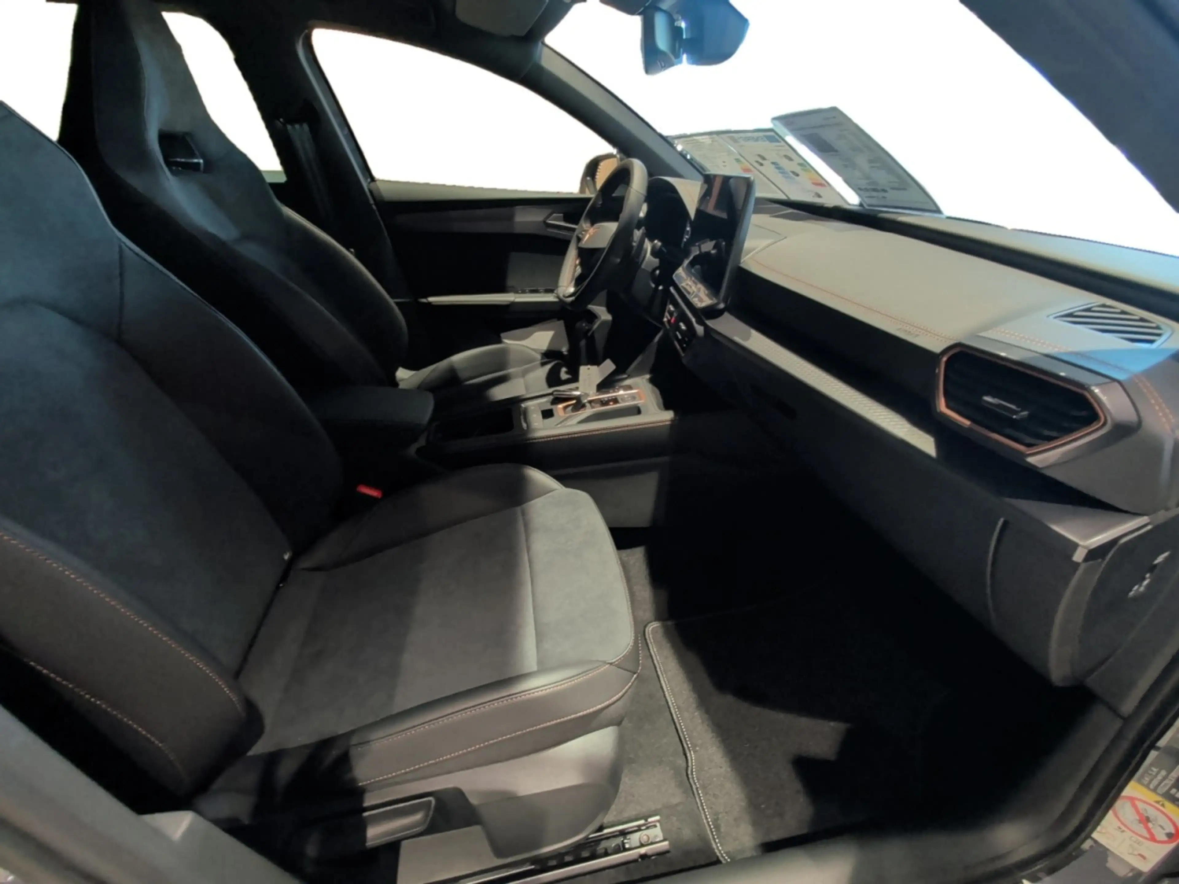 CUPRA Leon Sportstourer VZ Black Edition e-Hybrid DSG Klima — photo 15
