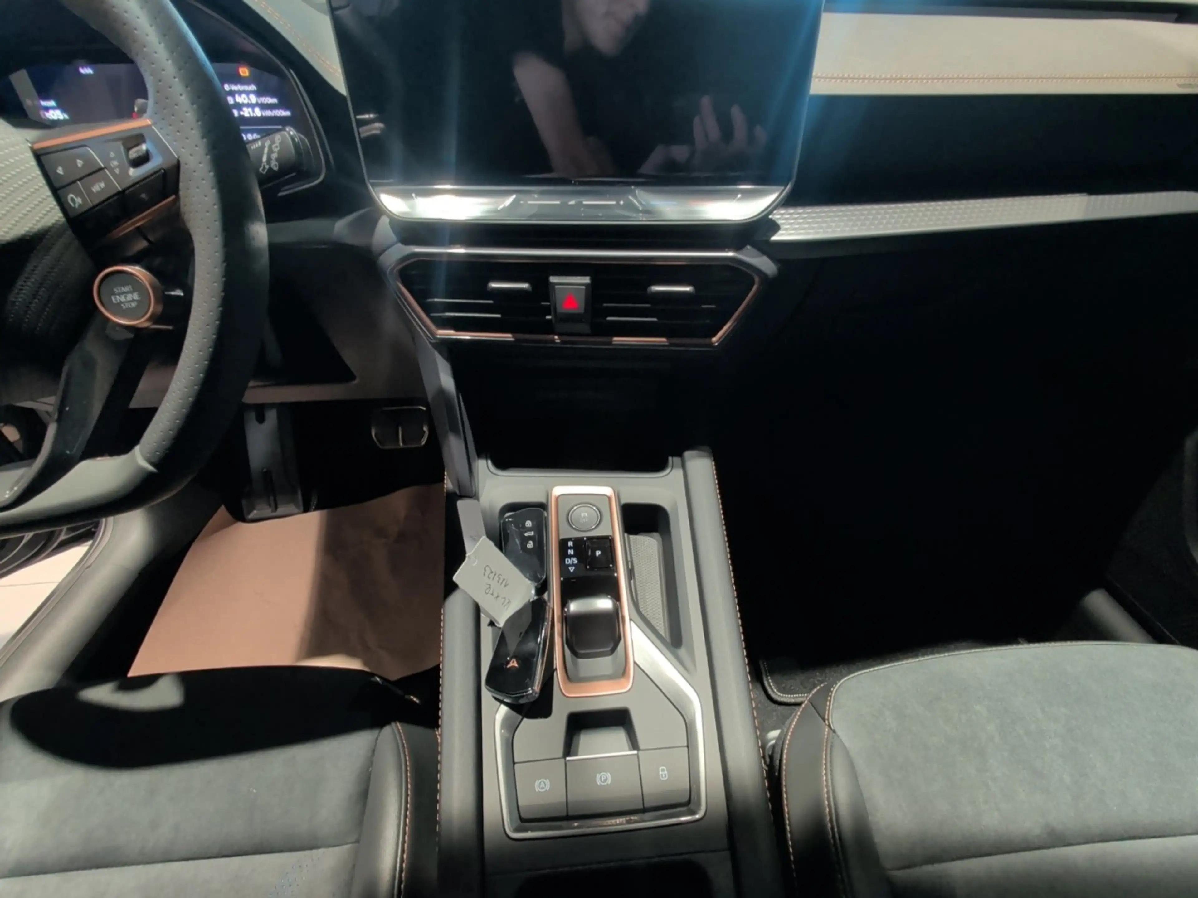 CUPRA Leon Sportstourer VZ Black Edition e-Hybrid DSG Klima — photo 12