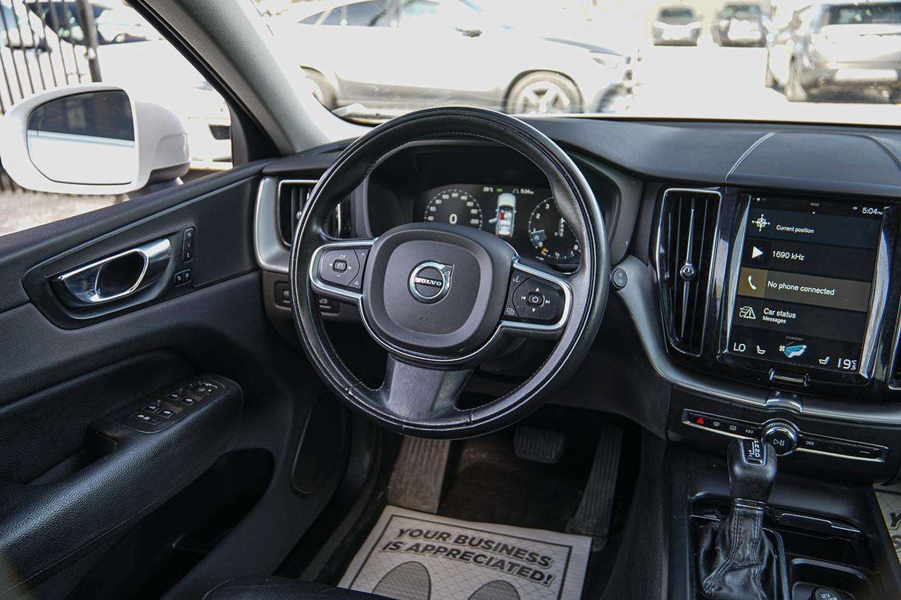 2020 Volvo XC60 Momentum T6 AWD | NO ACCIDENT|PANO | NAVI | CAM | thumb 16