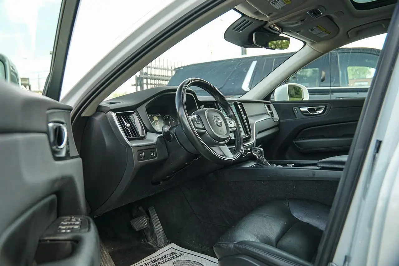 Volvo XC60 снимка Volvo XC60