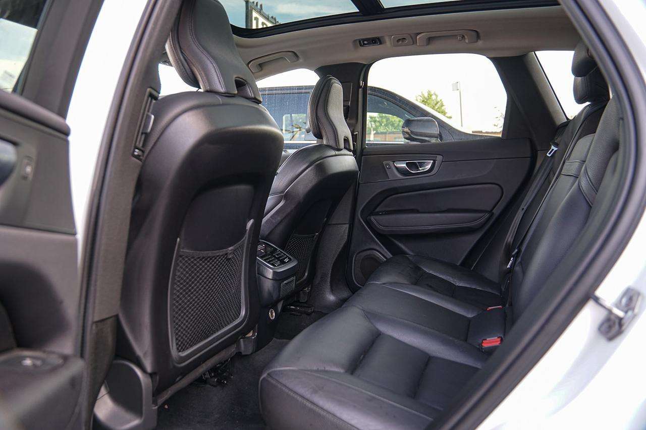 2020 Volvo XC60 Momentum T6 AWD | NO ACCIDENT|PANO | NAVI | CAM | thumb 14