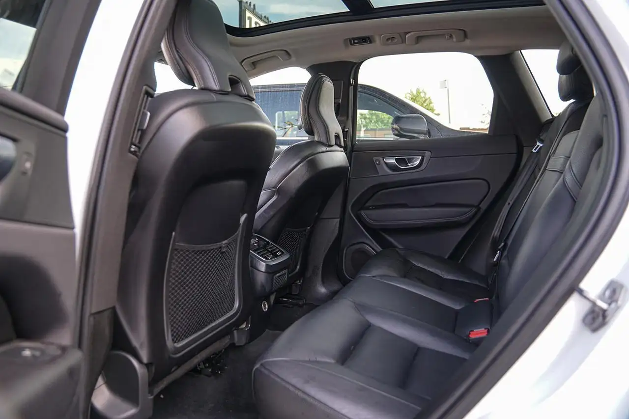 Volvo XC60 снимка Volvo XC60