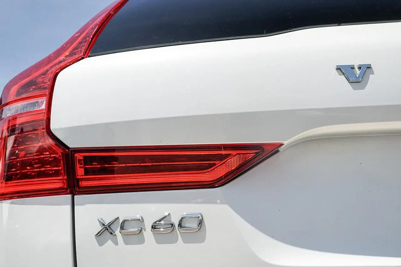 Volvo XC60 снимка Volvo XC60